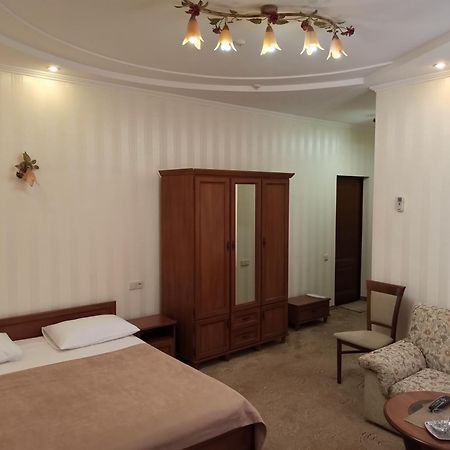 Hotel Status Вінниця Екстер'єр фото
